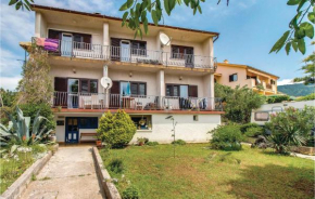 One-Bedroom Apartment in Cres